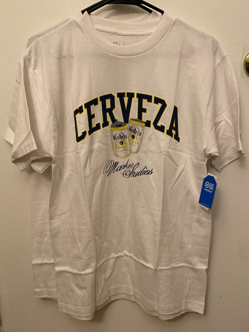 Market Cerveza Graphic Tee